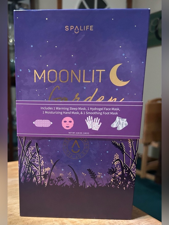 Spalife Other - Spa life Moonlit Gardens Bath & Body Set - Purple & Gold